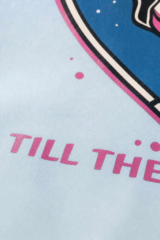 Close-up fabric detail - TILL VOYD LIGHT BLUE T-SHIRT