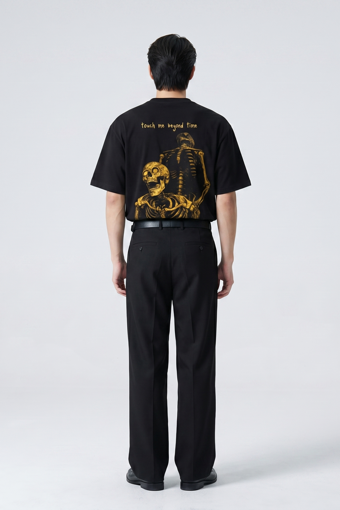 TOUCH ME BEYOND TIME VOYD BLACK T-SHIRT