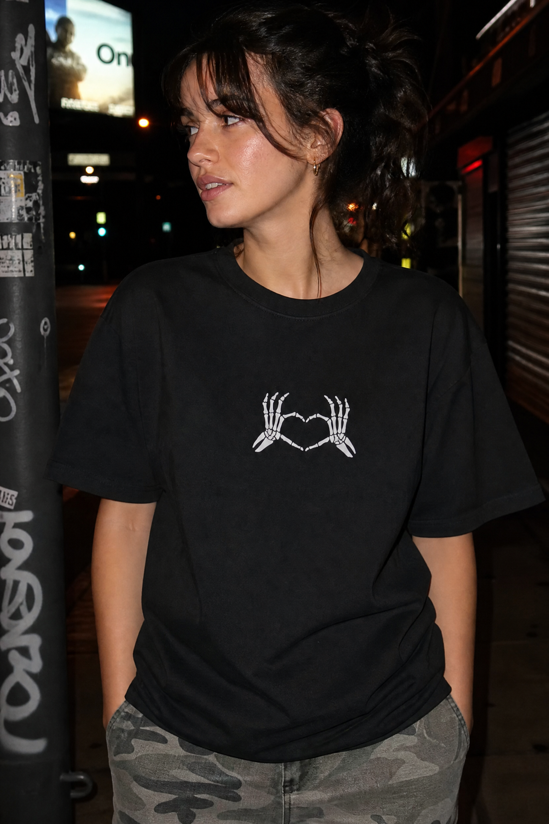 LOVE AT FIRST SIGHT VOYD BLACK T-SHIRT