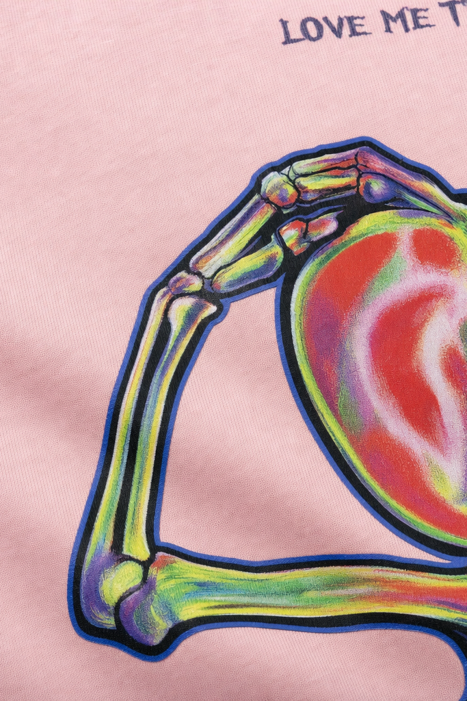 Close-up fabric detail - LOVE ME TILL I FADE VOYD PINK T-SHIRT