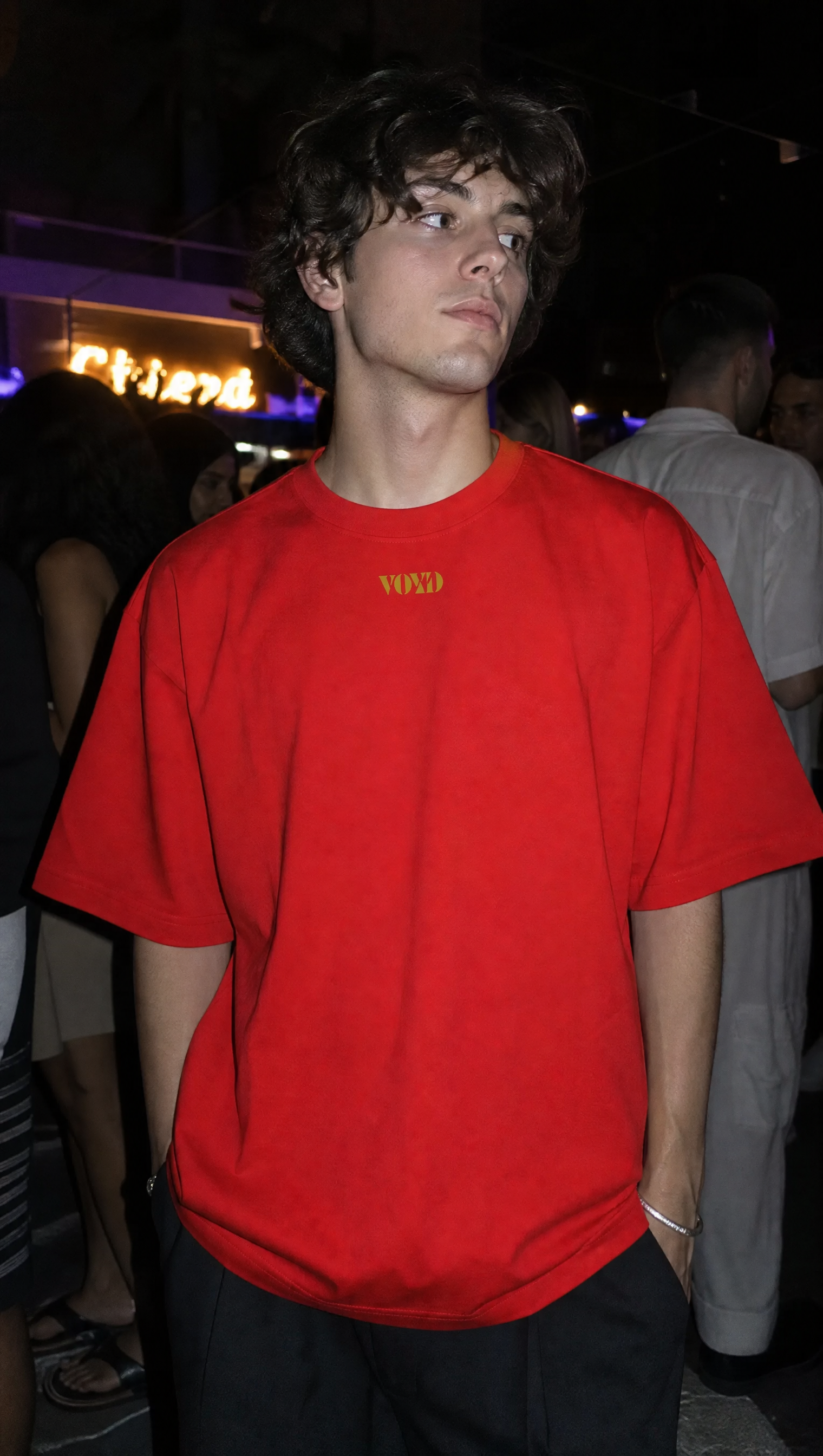 TOUCH ME BEYOUND VOYD RED T-SHIRT