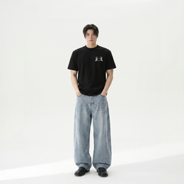 LOVE AT FIRST SIGHT VOYD BLACK T-SHIRT